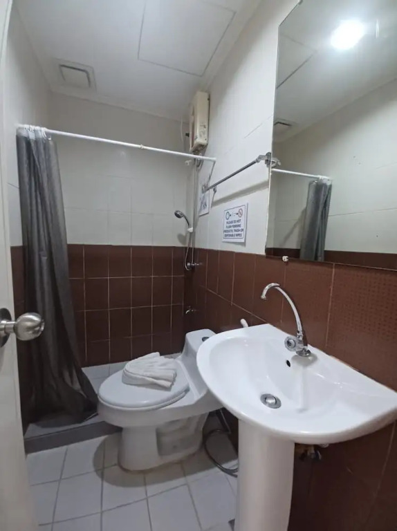 OYO 908 153 Silverio Suites