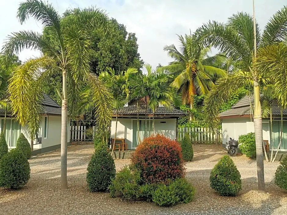 Lung Pod 9 resort
