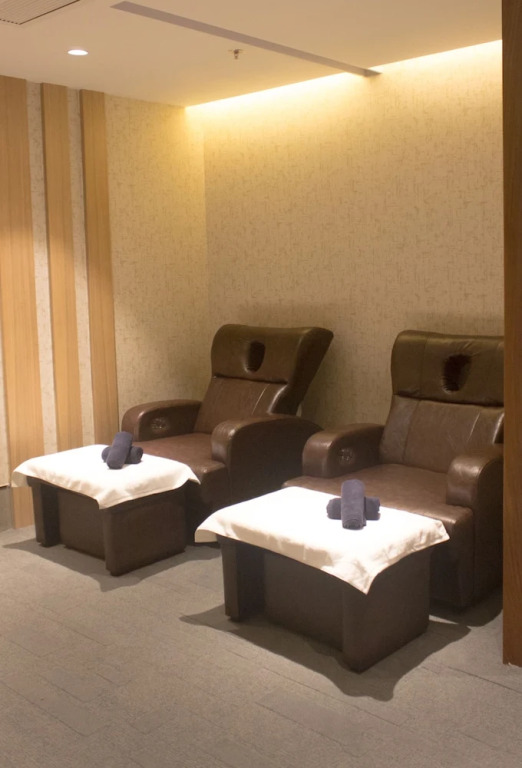 Transit Resting Lounge by Aerotel (within restricted area)