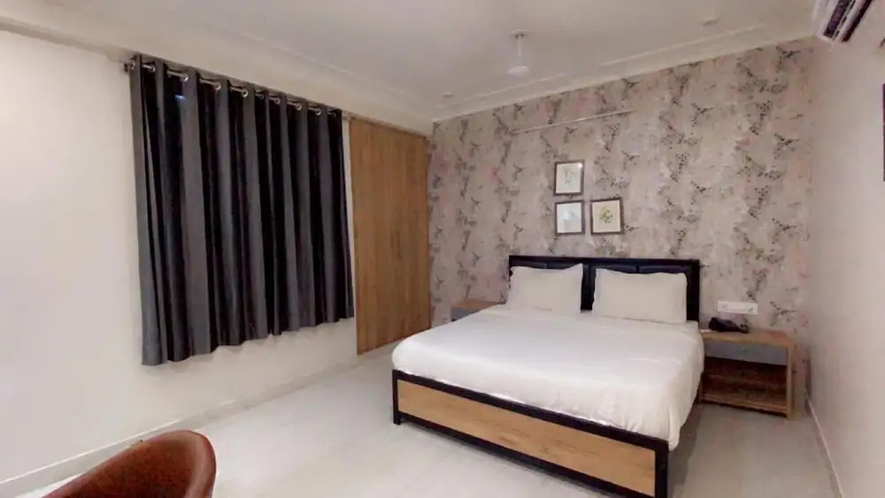 Hotel Majesty inn