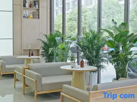 Yunyu Impression Hotel (Liangjiang Park)