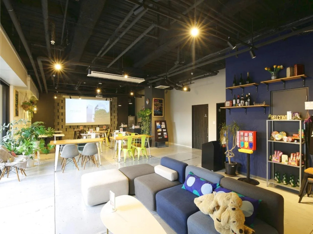 Very Hostel Namba