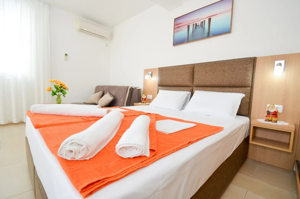 Apartments Ivanovic - Studio With Balcony and sea View
