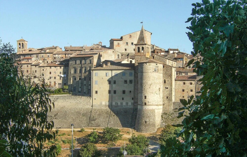 Beautiful Home In Caprese Michelangelo