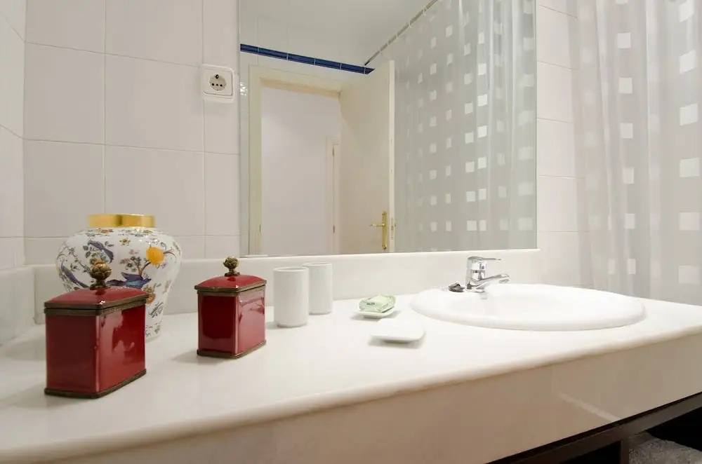 Charming Apartment In The Heart Of Madrid