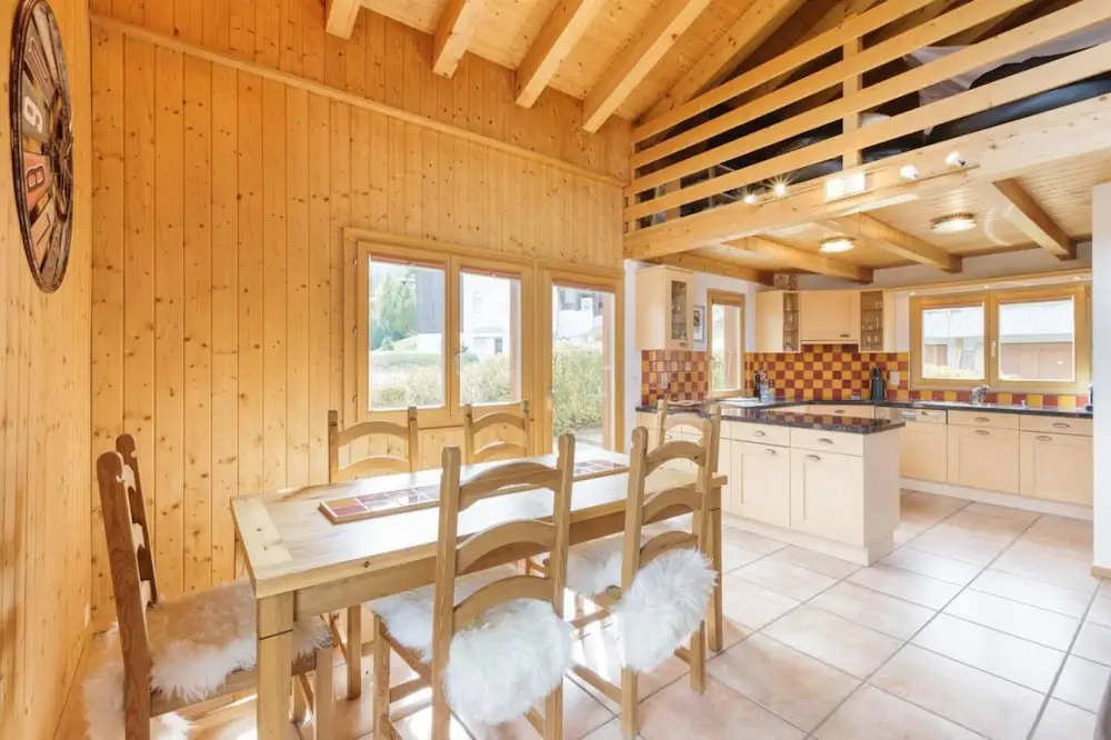 La Taniere Cozy Chalet With Incredible Views and Parking
