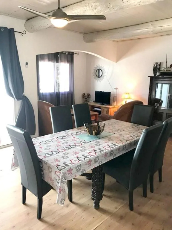 House With 4 Bedrooms in Lecci, With Wonderful Mountain View, Enclosed Garden and Wifi - 2 km From the Beach
