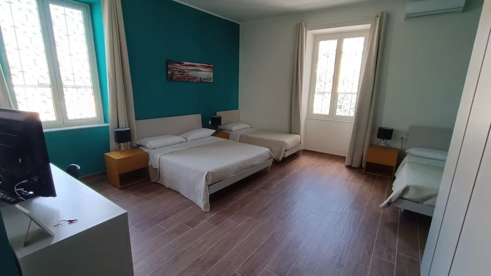 Terminal 1 Guest House