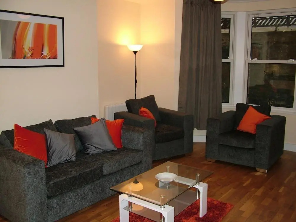 Stratford Apartment
