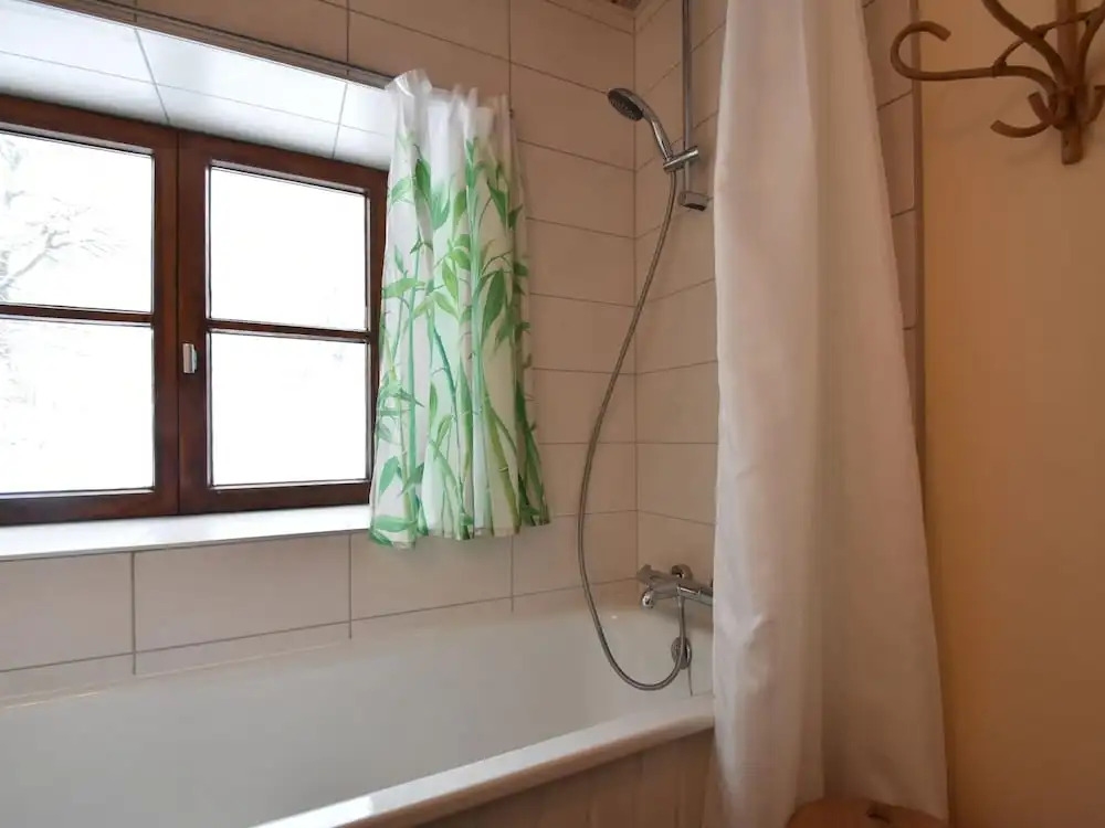 Rustic Vacation Home, Baneux