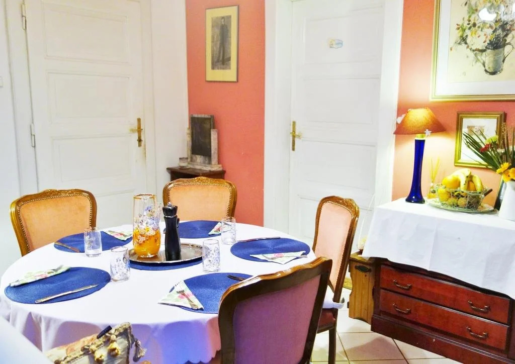 Villa Adam