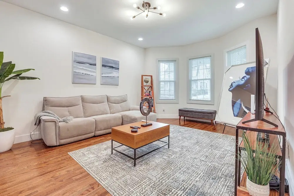 1 Mi to Metro-north! Commuters Apartment Near NYC