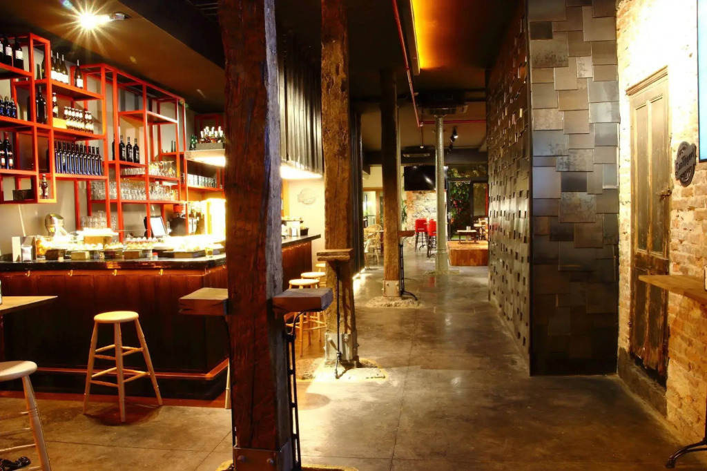 Poshtel Bilbao - Premium Hostel