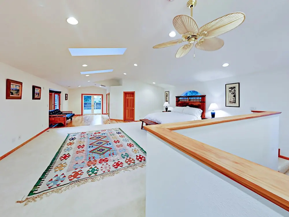 Westlake Village - 3 Br Home