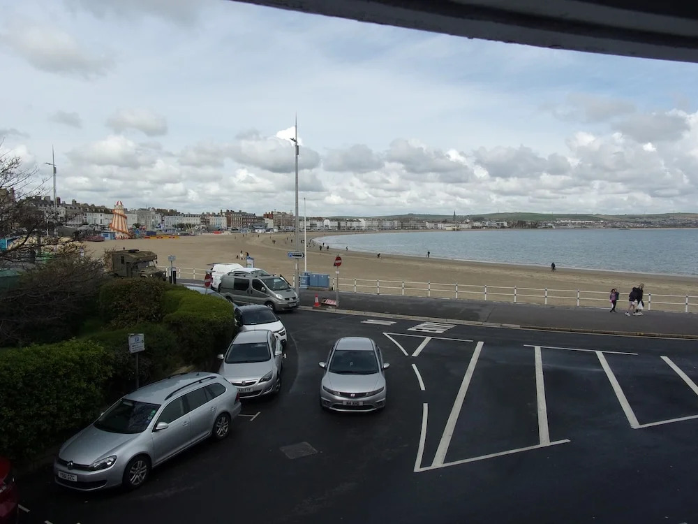 The Cavendale
