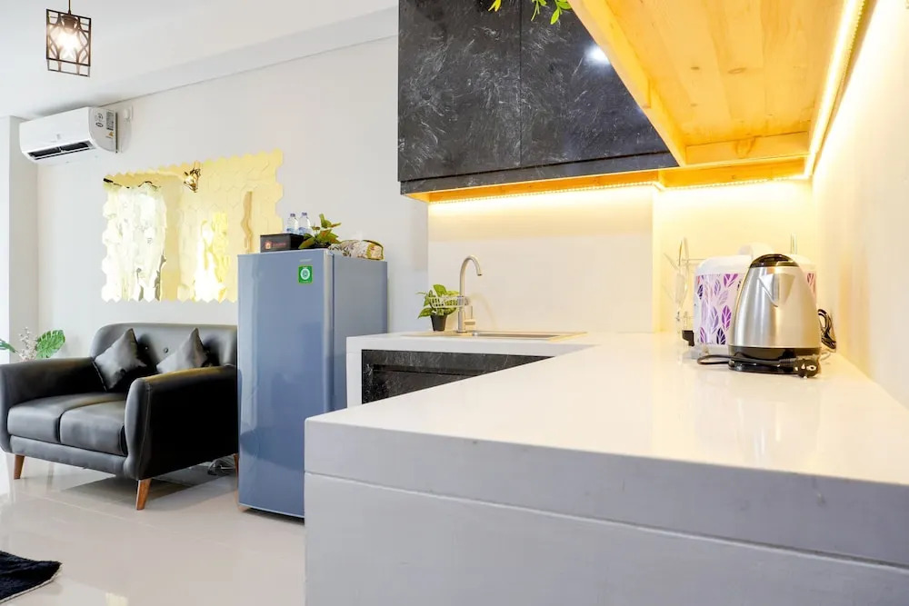Nice And Comfort 2Br At Daan Mogot City Apartment