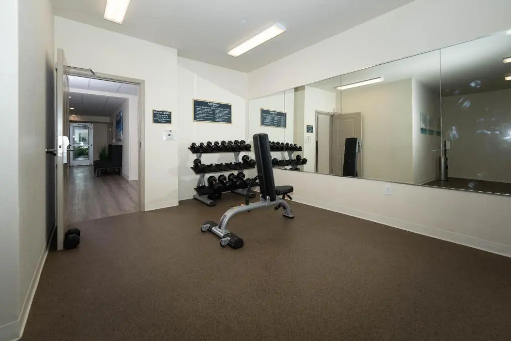 Soka Suites Dallas - Las Colinas