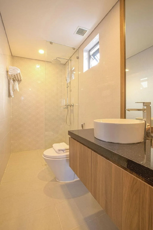 Yen Vy Hotel & Apartment