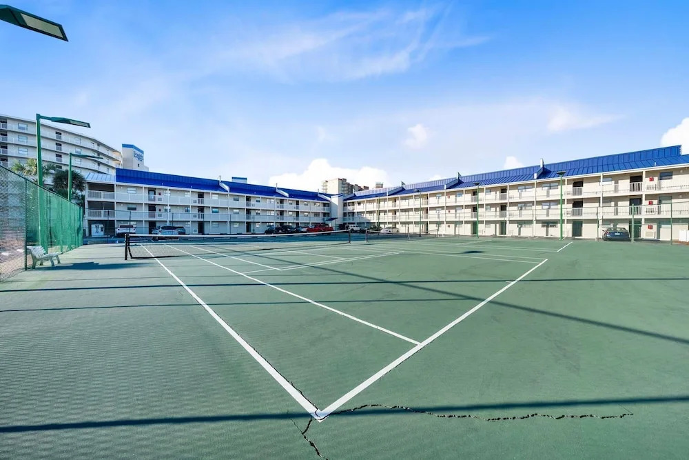 Seaside Beach & Racquet 3205
