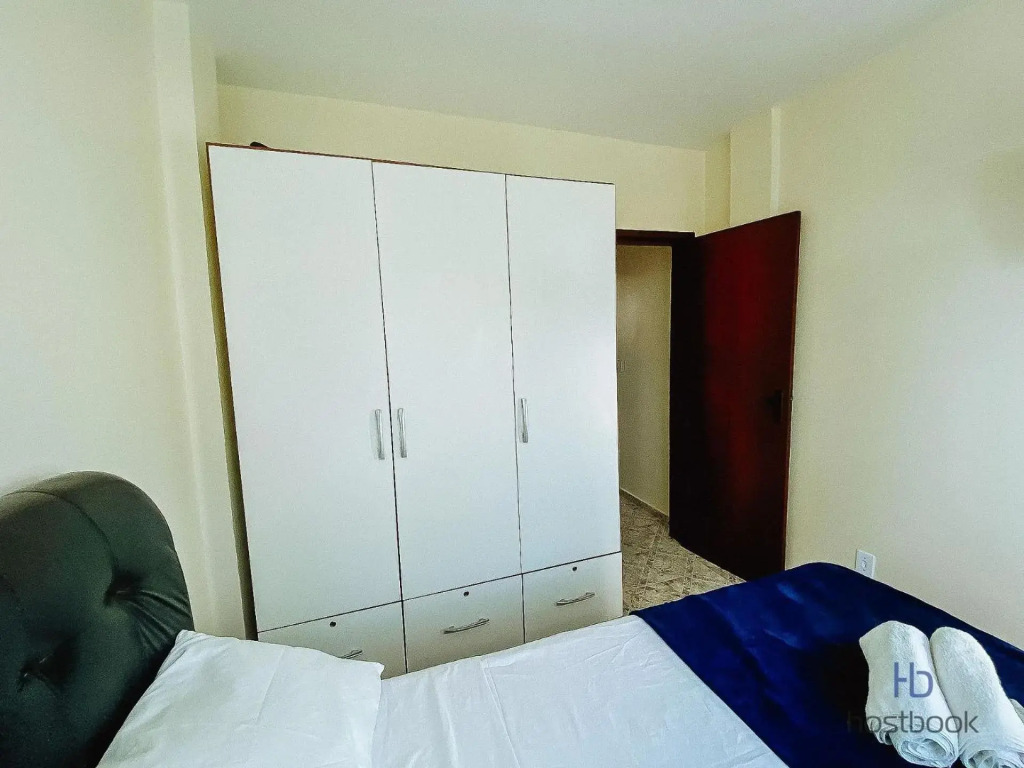 Apto a 400 m da praia do Centro - WIFI 200MB - Netflix - Cozinha equipada - Garagem - Ar condicionado