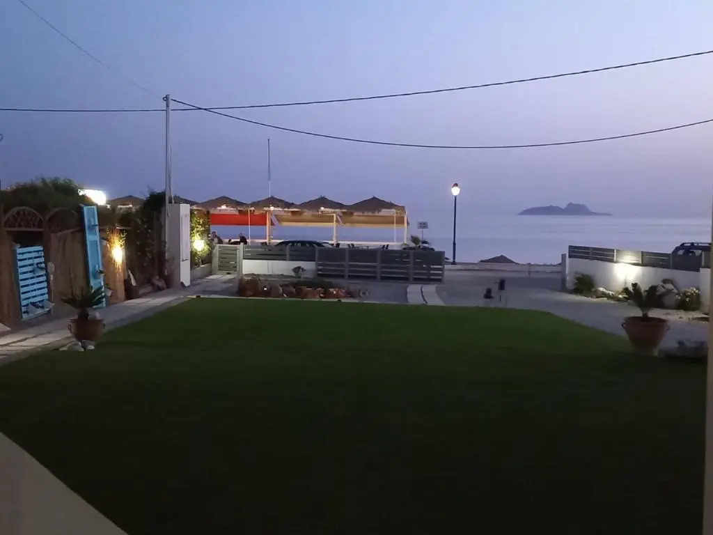 Coral Sea Apartment
