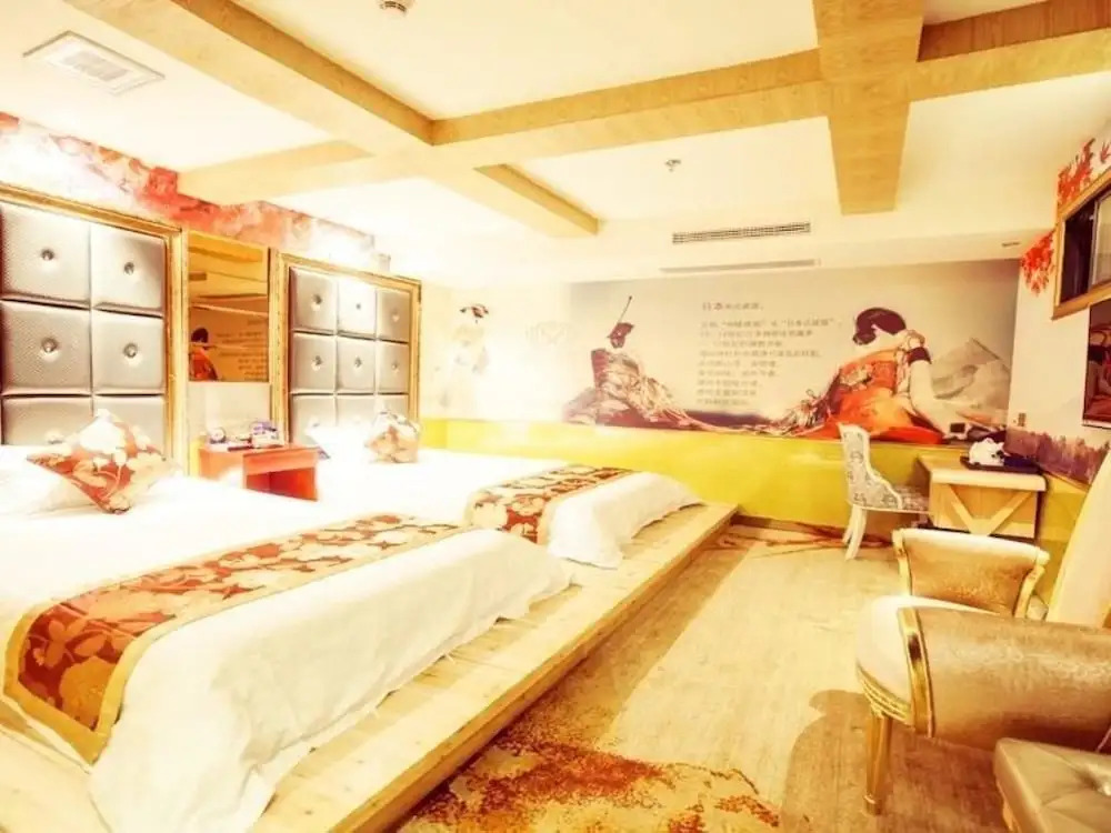 Houhai Theme Hotel