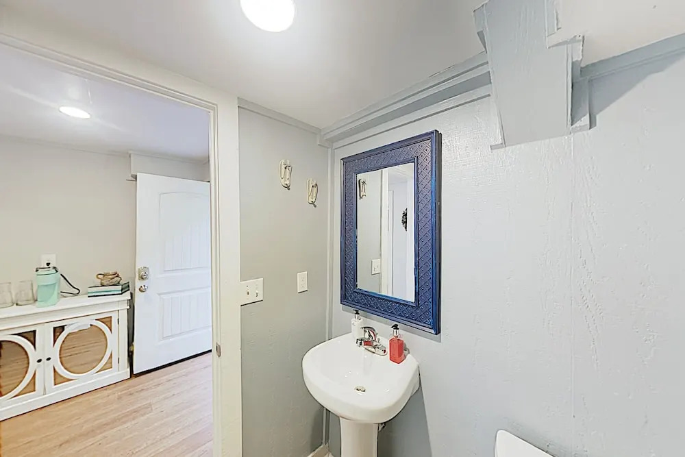 New Listing! West Bay Beauty w/ 3 Decks & Kayaks home