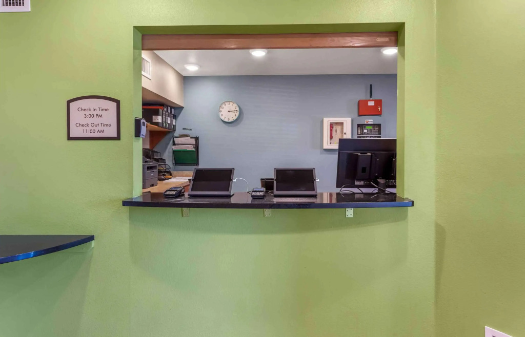 Extended Stay America Select Suites - Colorado Springs