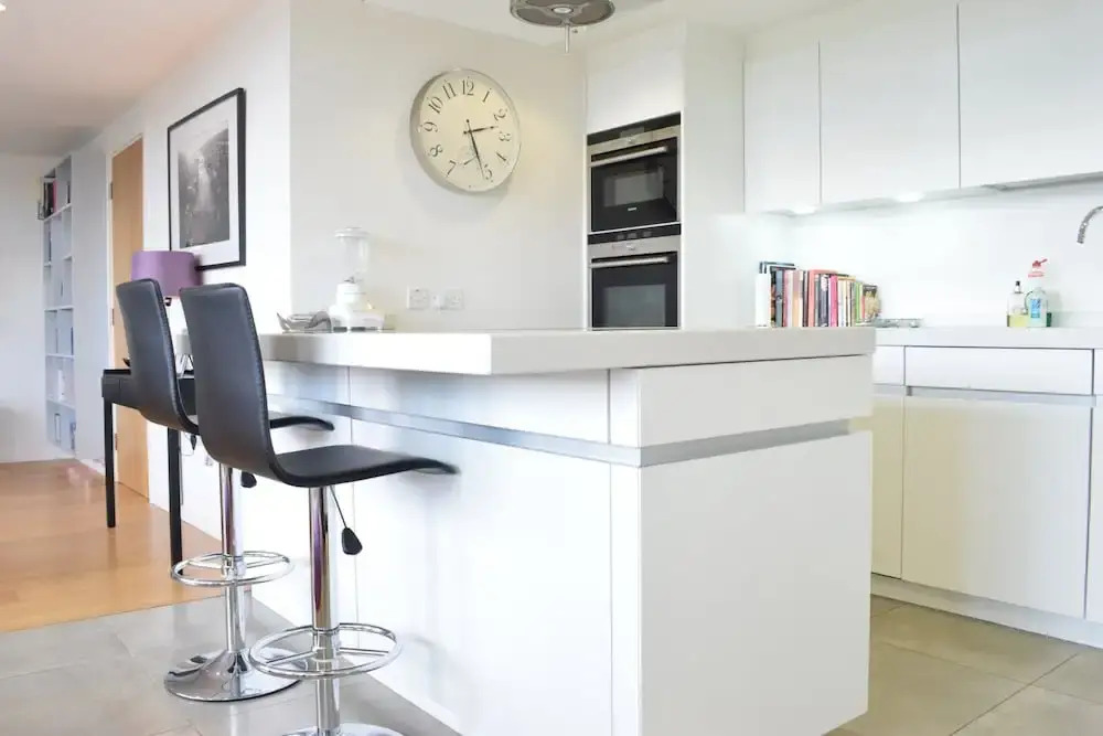 Spacious 2 Bedroom Penthouse in Islington
