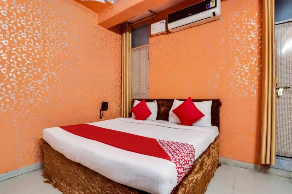 OYO Flagship 70232 Hotel Sai Inn
