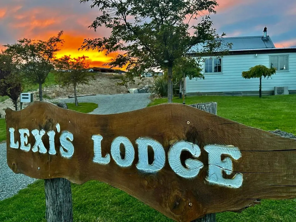Lexis Lodge