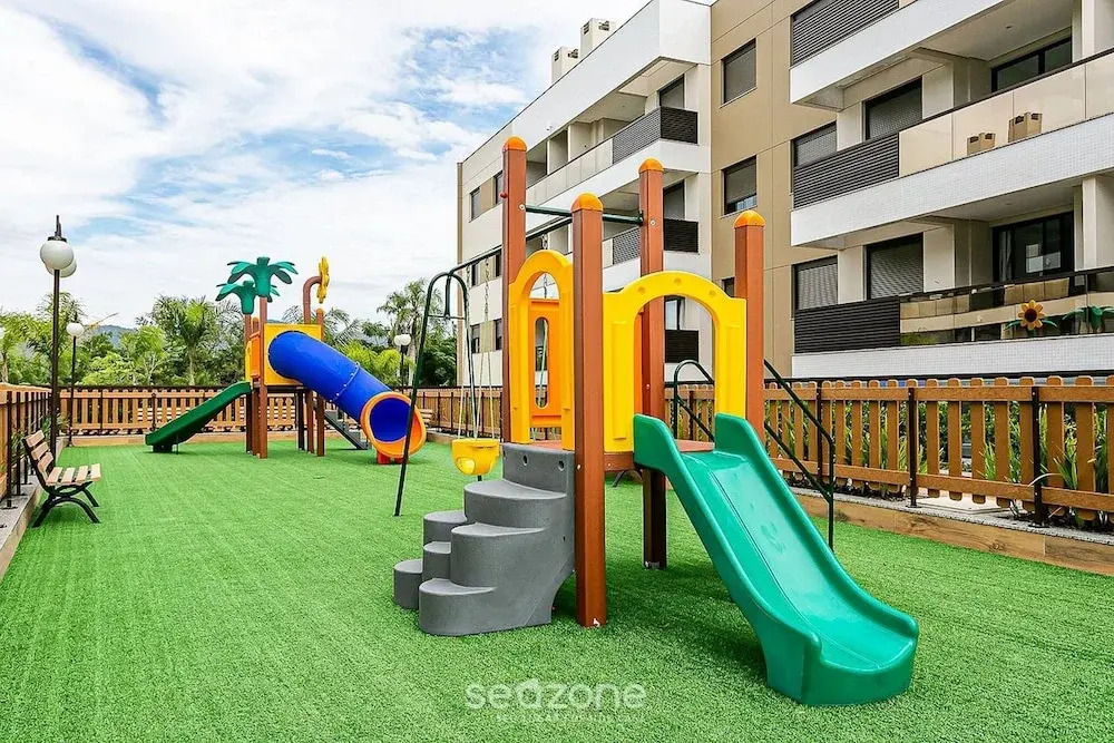 Apart Near the Beach in Cond. w/ Pool Adc0205