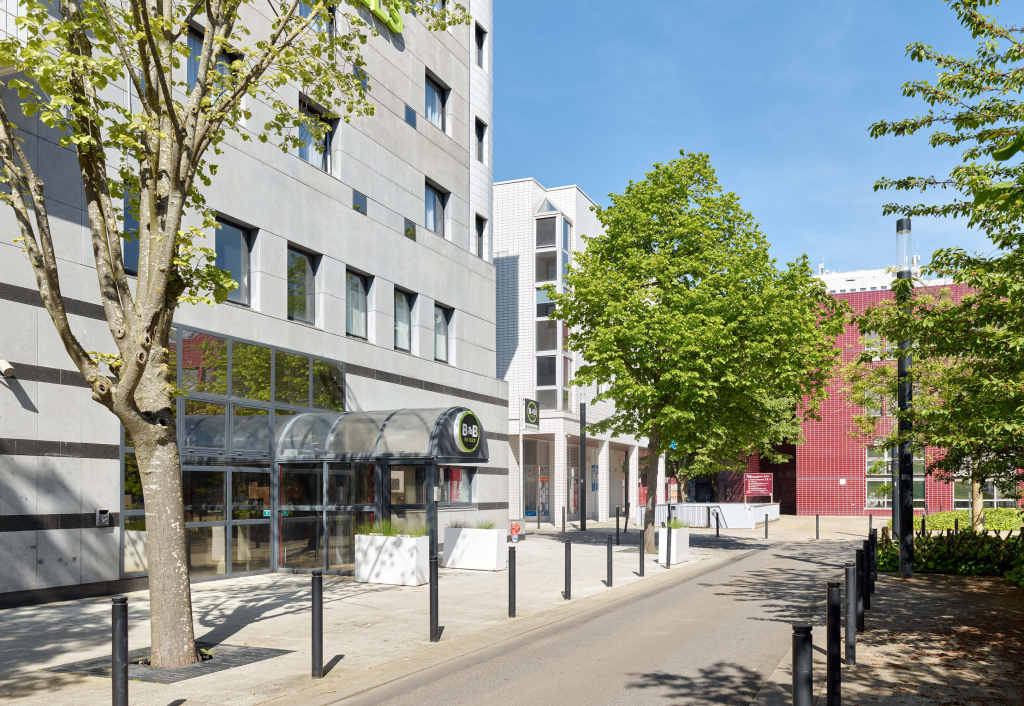 B&B HOTEL Saint-Quentin-en-Yvelines Centre Gare 4 étoiles