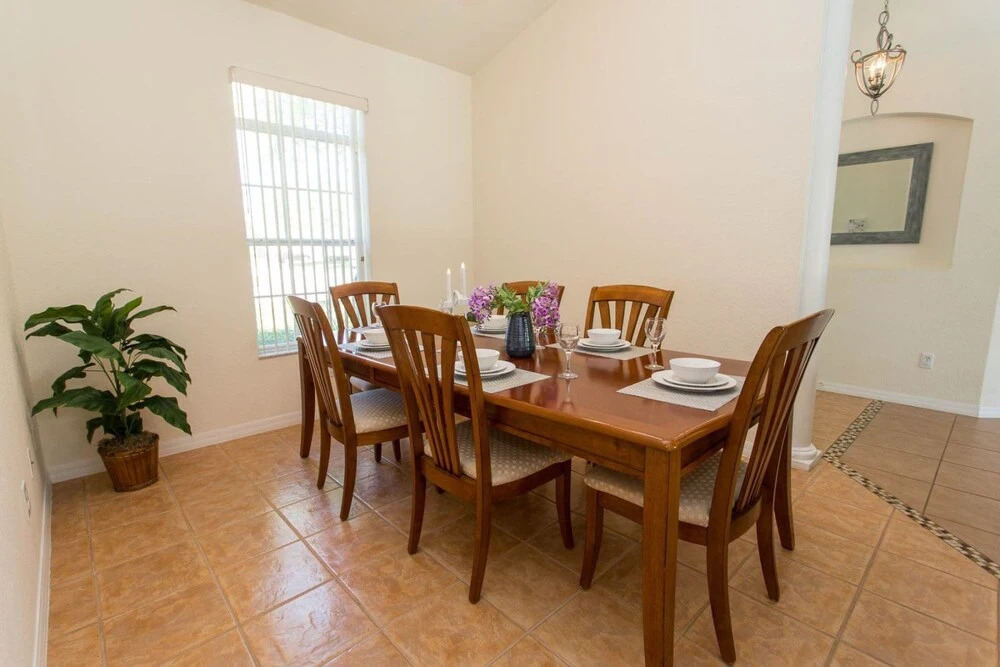 Newly Renovated Gorgeous Modern 4 Bed Villa With South Facing Pool & Spa