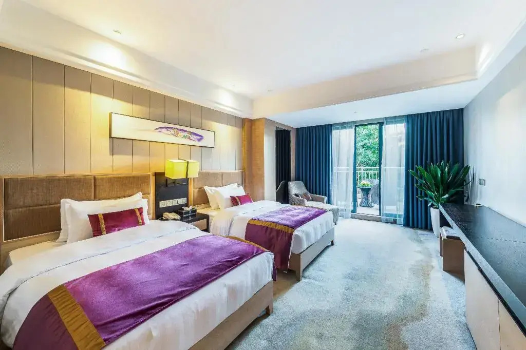 Rezen Kingtown Hotel (Chongqing Ranjiaba)