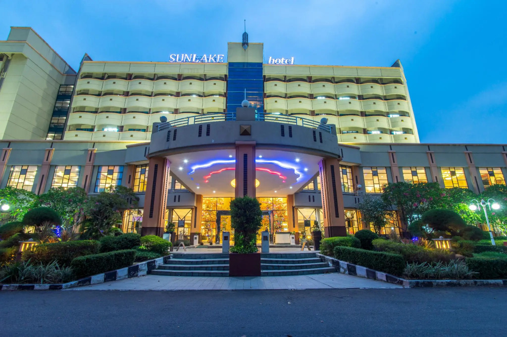 Sunlake Hotel (Hotel Danau Sunter)