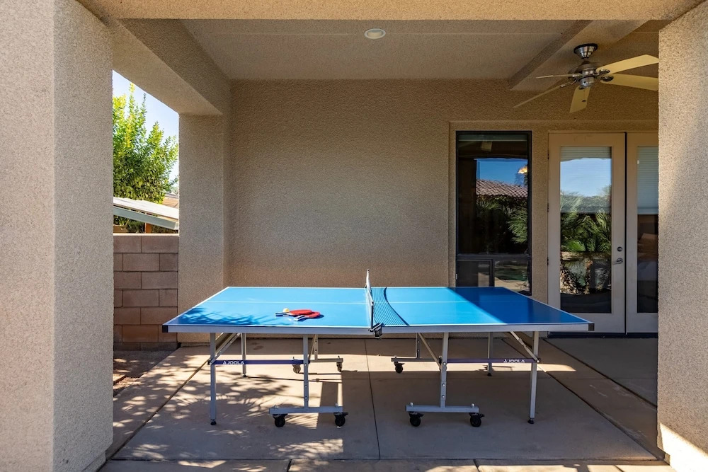 Aurora by AvantStay Stylish Spacious Oasis w Pool Spa BBQ