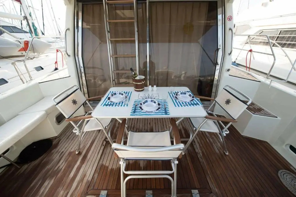 Solymar Greece Yachting. m/y "LL"