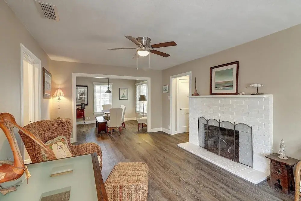 Rockport Blue Crab Bungalow Close to City Attractions by Redawning