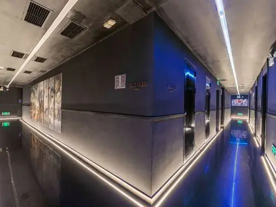 J e-sports Hotel (Shanghai Songjiang University Town)