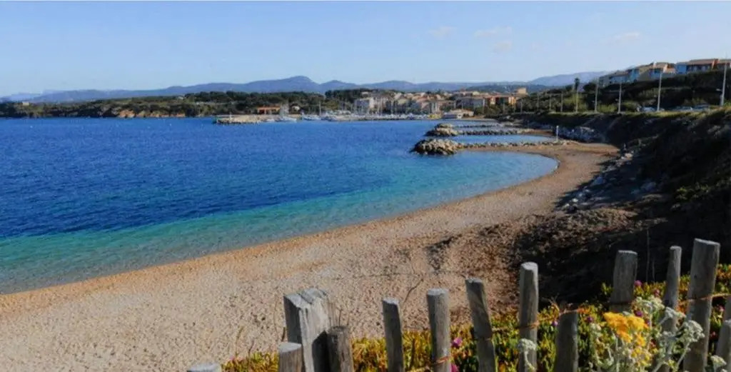 T2 Au Calme, Entre Mer Et Pinede.