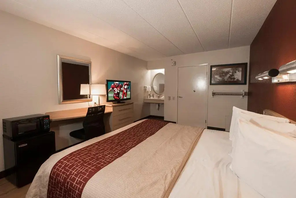 Red Roof Inn - Houston Westchase