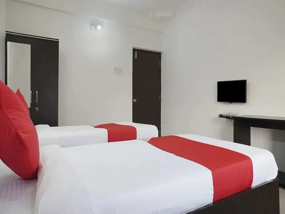 Hotel Royal Inn By OYO Rooms