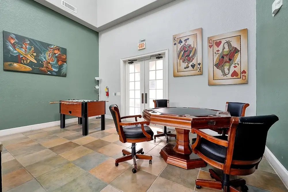 901 Charo Parkway, 2 BED
