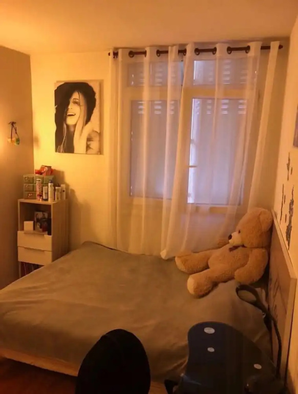 Une chambre dans un appartement, chez l’habitant