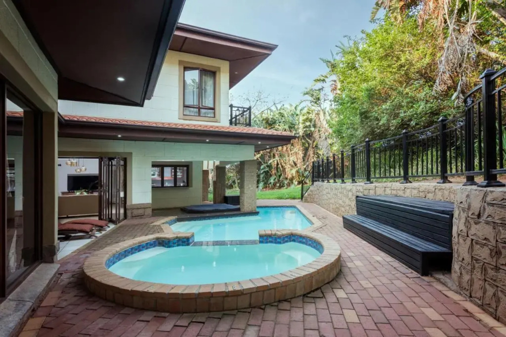 9 the Pin – Zimbali 6 Bedroom