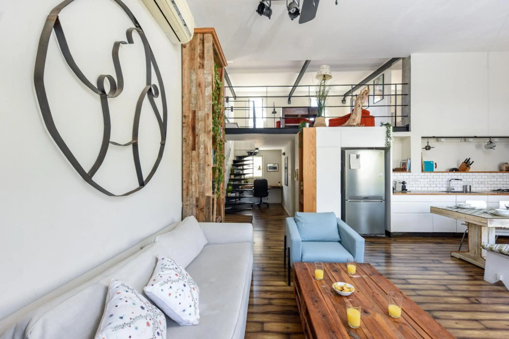 Captivating Apartment With Balcony and Roof Top by Sea N' Rent