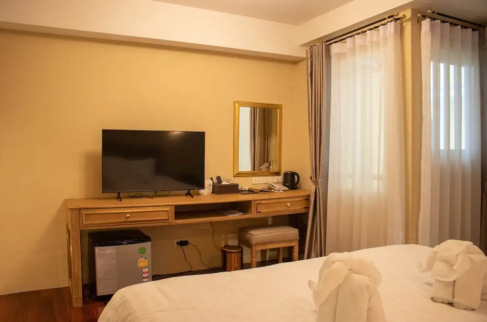 Siri Ratchadamnoen Bangkok Hotel