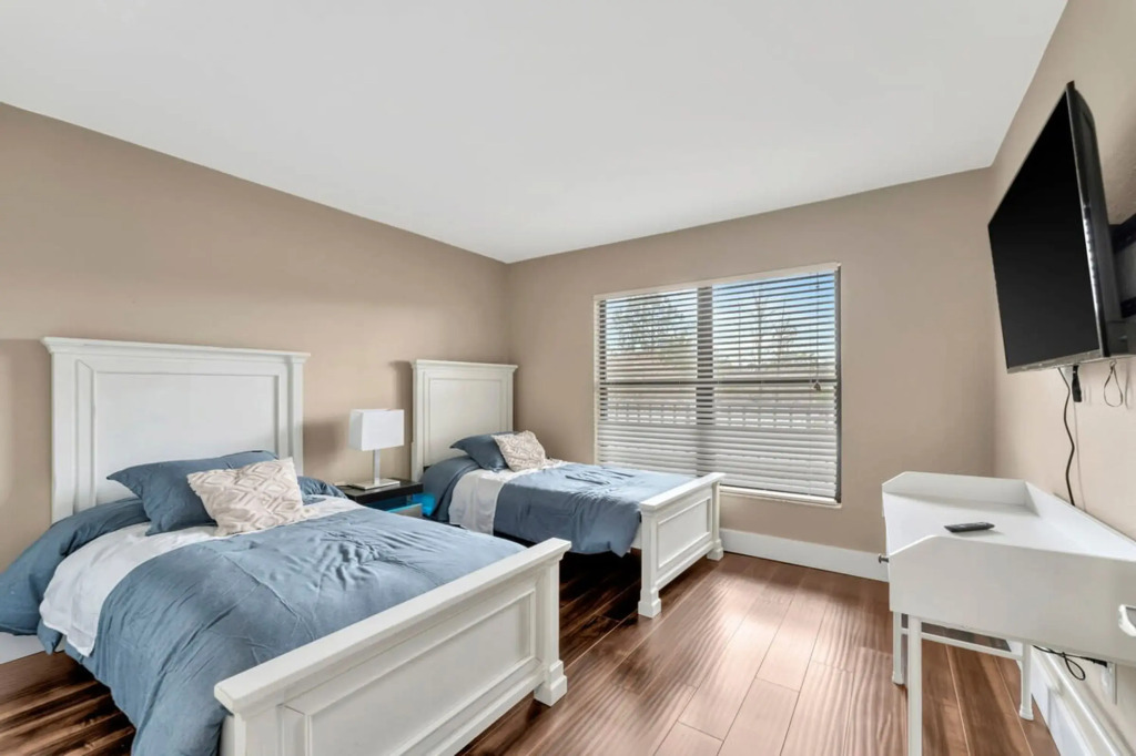 Cove Cay 2bd - 5 Star Amenities on the Golf Course