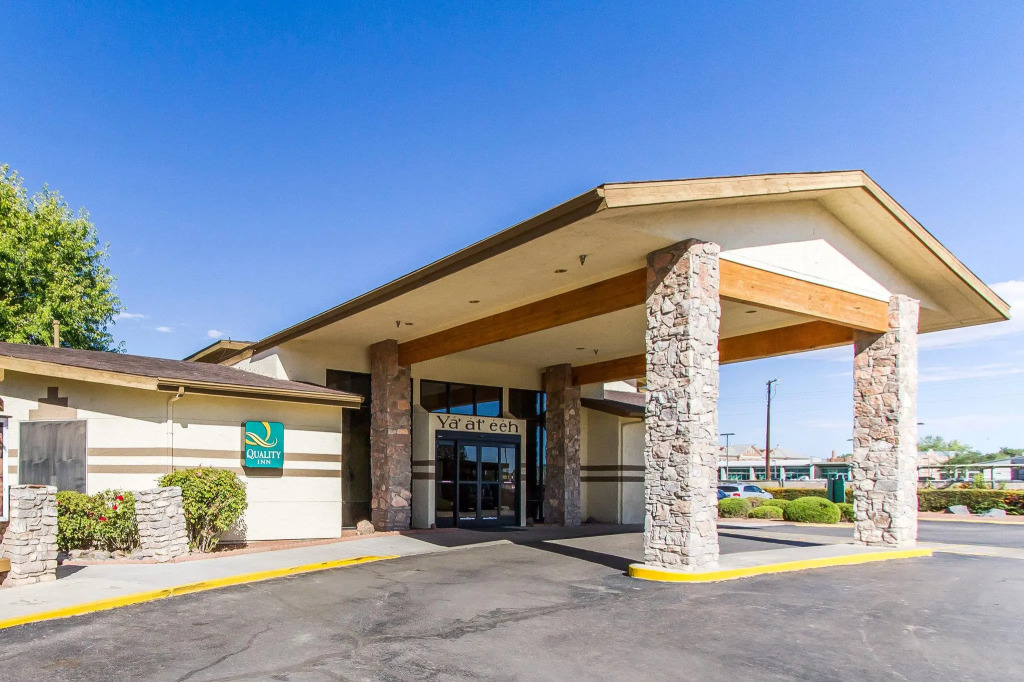 NavajoLand Hotel